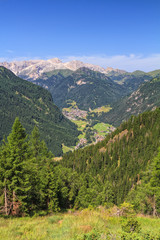 Fototapeta na wymiar Dolomiti - Val di Fassa