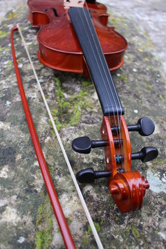 JOUER DU violon