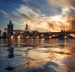 Papier Peint photo Pont Charles Fiery sunset in Prague