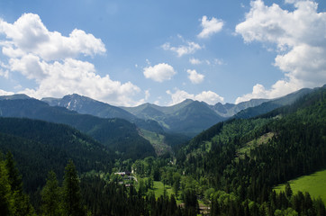 Obraz na płótnie Canvas panoramic view of the mountains