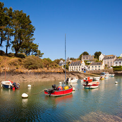 Fototapeta na wymiar Village de Doëlan dans le Morbihan > Bretagne > France