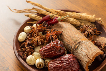 漢方　薬膳材料　 Materials of the Chinese medicine © norikko