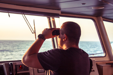 Senior Navigation Officer Training a Junior Officer