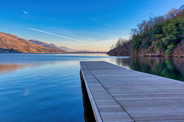 Il pontile sul lago