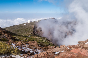 Roque de los Muchachos - Wolken erklimmen den Berg