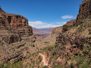 Fototapeta premium View from the Bright Angel Trail descending toward Indian Garden Gampground in Grand Canyon National Park, Arizona.