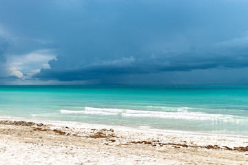 Fototapeta na wymiar Miami south beach with storm getting close