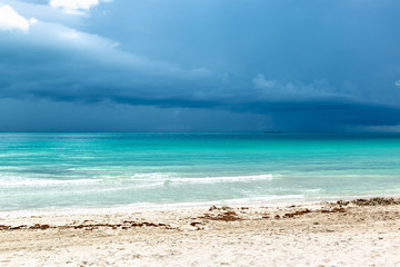 Fototapeta na wymiar Miami south beach with storm getting close