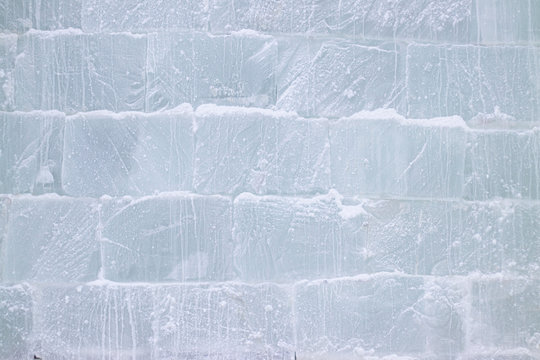Ice brick outlet