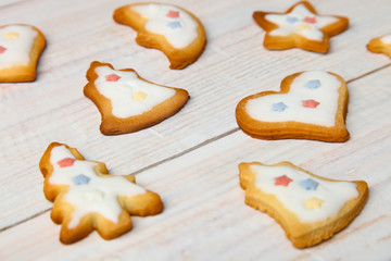 Christmas cookies with white glaze