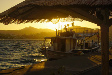 Ambiance coucher de soleil en grece