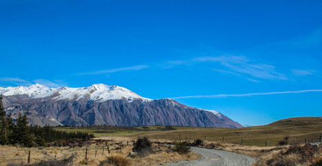Fototapeta na wymiar Mountainous countryside in Canterbury, South Island, New Zealand