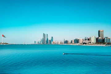 Foto op Canvas Abu Dhabi skyline aan het water © mezzotint_fotolia