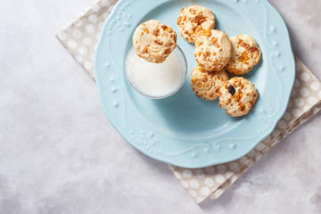 Milk and Raisin Cookies - Horizontal Image