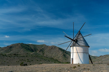 Molino de Viento en el Pozo de los frailes