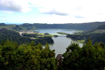 Fototapeta na wymiar Sete Cidades lagoon, Sao Miguel, Azores, Portugal