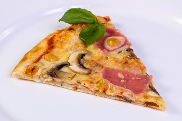 Pizza mushrooms and ham