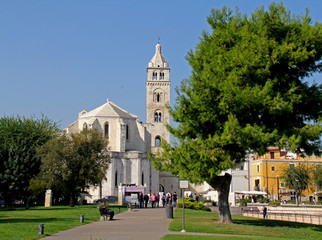 la Cattedrale di Barletta; abside e campanile