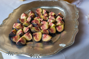 figs on a platter