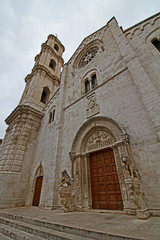 Obraz premium facciata e campanile della Cattedrale di Bitetto
