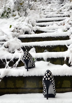 snow heels 34