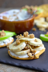 Banana Cream Cheese Crackers