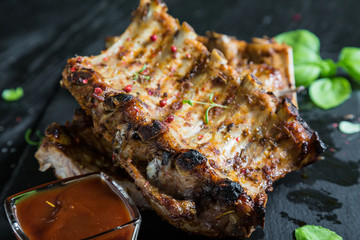 Grilled pork ribs with barbecue sauce