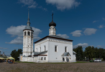 Fototapeta na wymiar Orthodox church in Suzdal