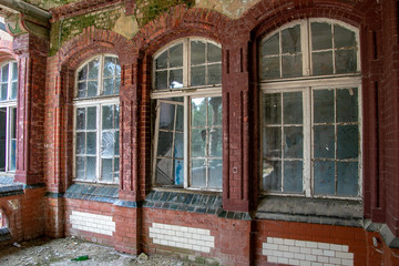 Fototapeta na wymiar Ruins of Beelitz-Heilstätten Lost place Berlin Brandenburg;