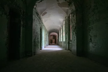 Deurstickers Oud Ziekenhuis Beelitz Ruïnes van Beelitz-Heilstätten Verloren plaats Berlijn Brandenburg 