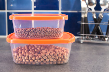 legumes storaged on tupperwares