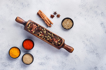 Indian Spices - Whole Spices and Powdered Spices - Horizontal Image