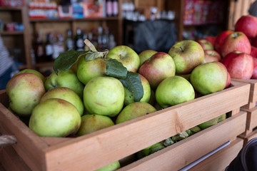 apple batch box for the production of cider