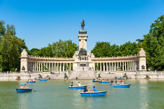 Boating lake at Retiro park, Madrid, Spain