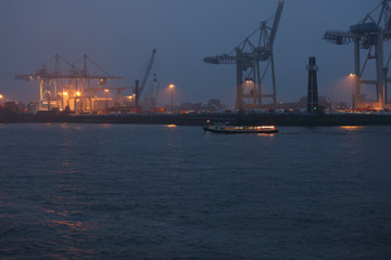 Fototapeta na wymiar Hamburg Containerhafen