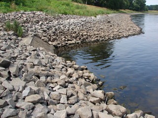Klärwasser fließt in die Elbe
