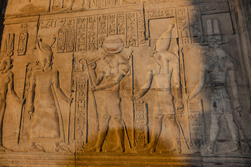 Horus und Krokodilgott