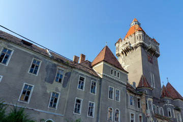 Obraz premium Abandoned army fort
