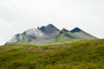 Kleine Nebelbank &uuml;ber dem Vulkan auf Island