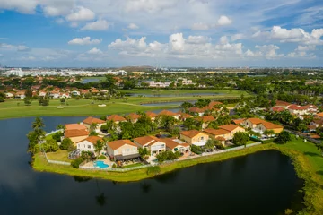 Kussenhoes Aerial photo homes in Pembroke Pines Florida © Felix Mizioznikov