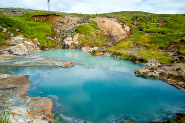 Fototapeta na wymiar Ein blauer See auf Island