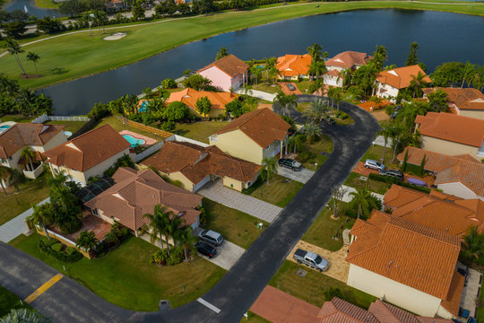 Aerial photo residential neighborhood Pembroke Pines Florida