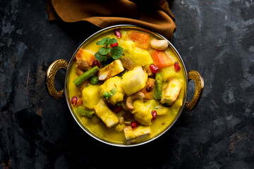 Navratan Korma is a rich, creamy and flavorful Mughlai dish  from India that literally translates to nine-gem curry. The “gems” are the fruits, vegetables and nuts that make up the curry. 