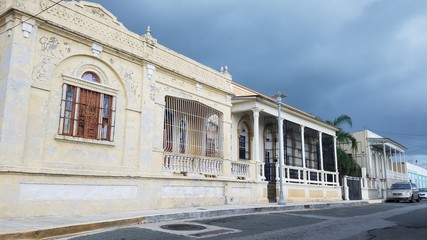 Fototapeta na wymiar old weathered white building in Puerto Rico