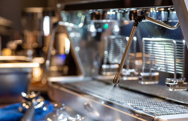 Streamer machine at coffee machine