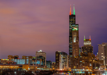 Fototapeta na wymiar Chicago skyline at night.