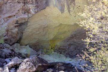 Sulfur cave 