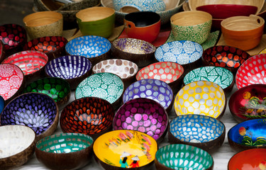 Decorative Vietnamese coconut bowls