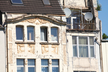 Fototapeta na wymiar Altes Wohnhaus, Fenster