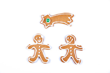 Gingerbread figurines couple with star